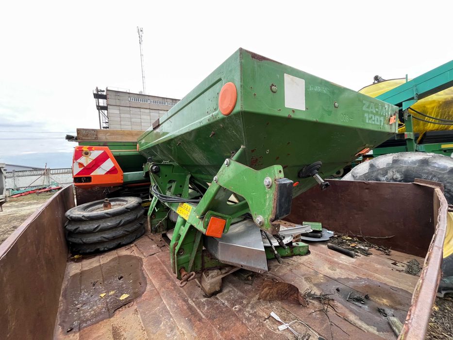 Розкидачі мінеральних добрив Amazone-18, 2013р