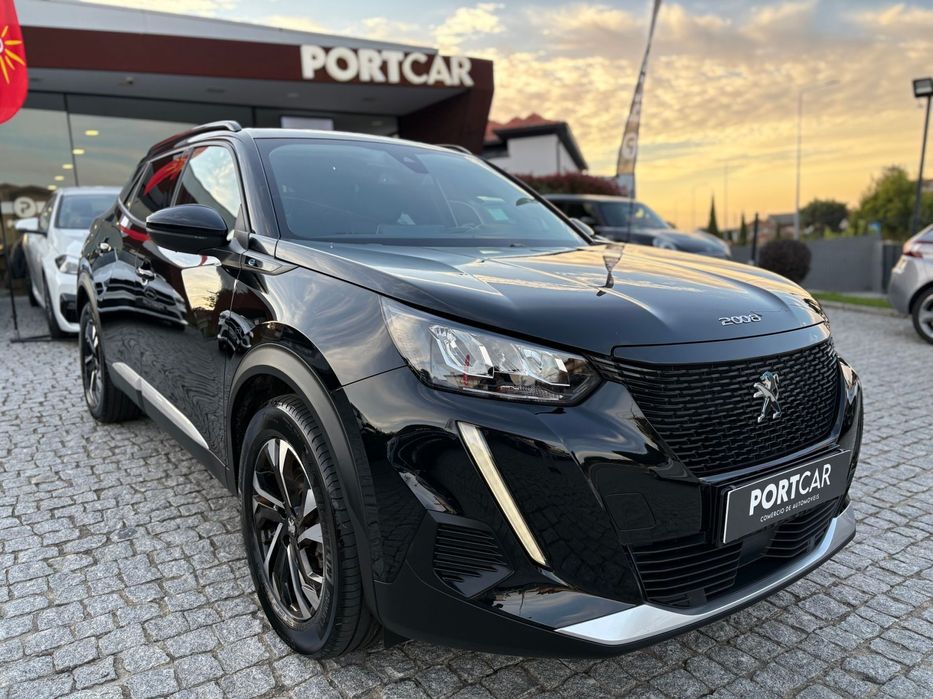 Peugeot e-2008 50 kWh Allure Pack