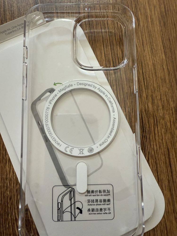 Oryginalne Przezroczyste etui MagSafe dla iPhone 16  Pro Max.