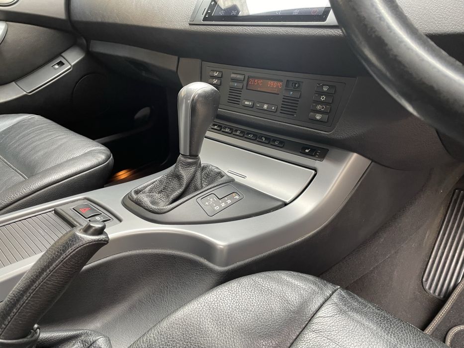 Продам машину BMW X5 2006 року праворульний