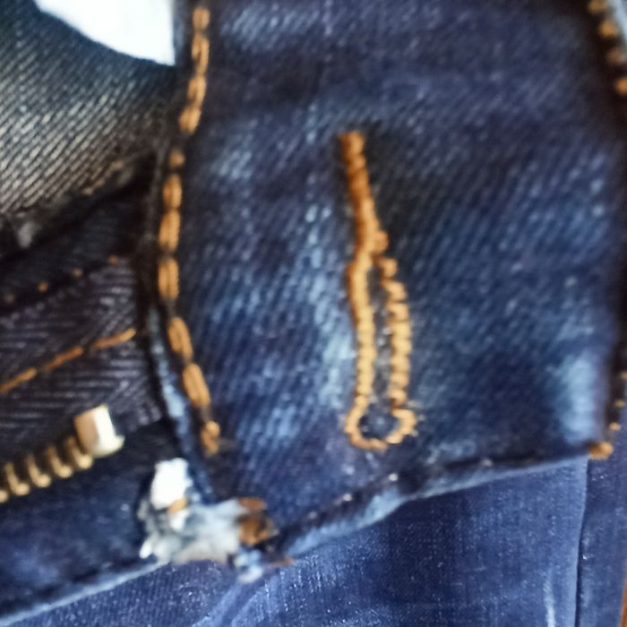 Spodnie. Nowe. Jeans. Wąskie nogawki.  Pas 83 cm
