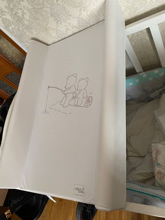 Пеленатор на кроватку
