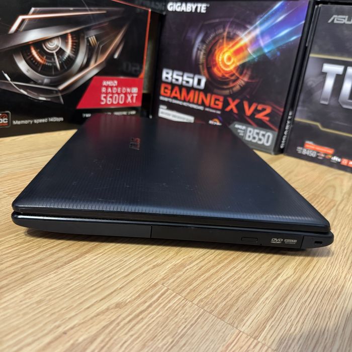 Ноутбук Asus R704V • GT740M(2gb) • Intel • 8gb(DDR3L) • SSD(240gb)