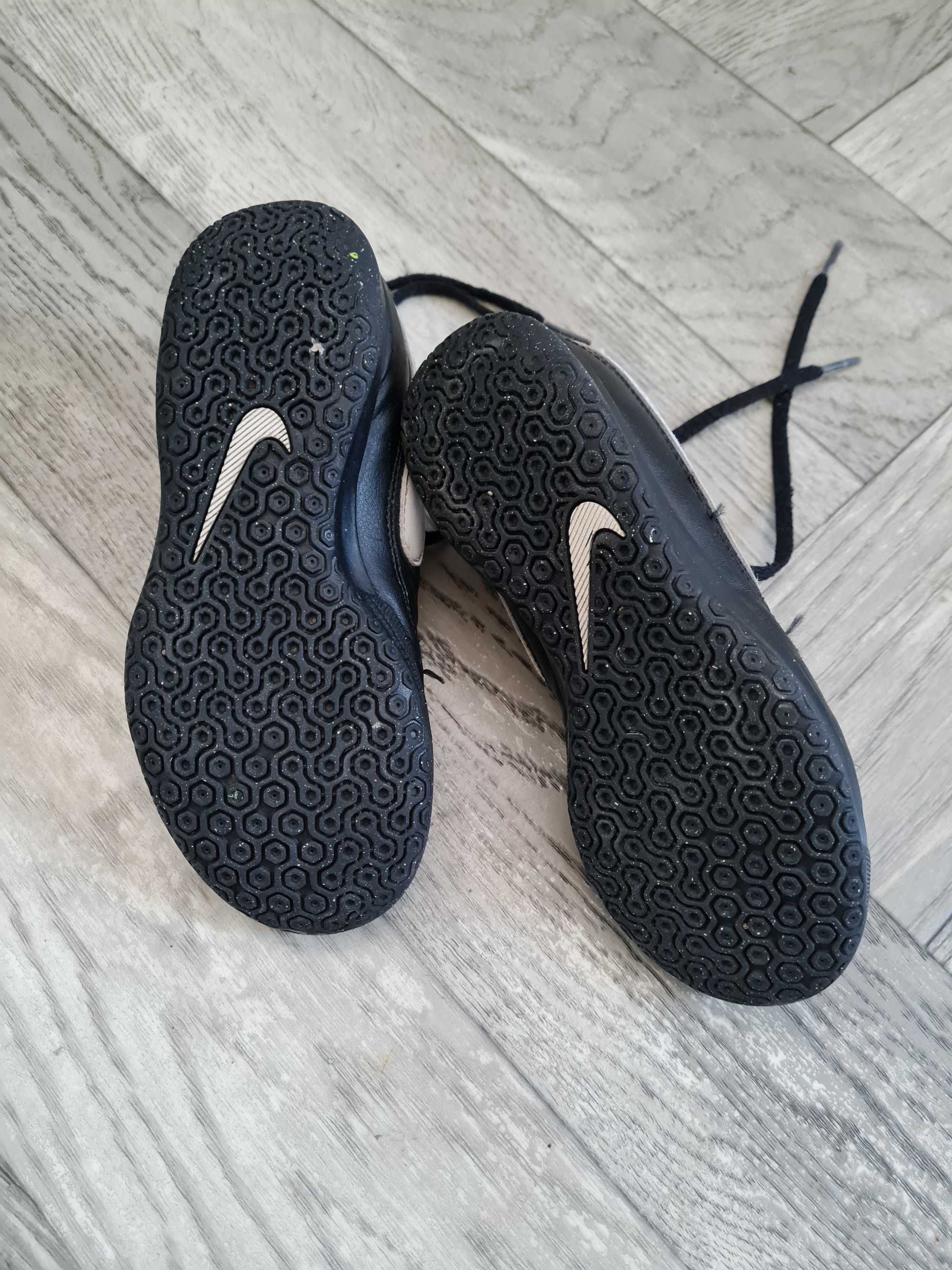 buty nike piłkarskie 31