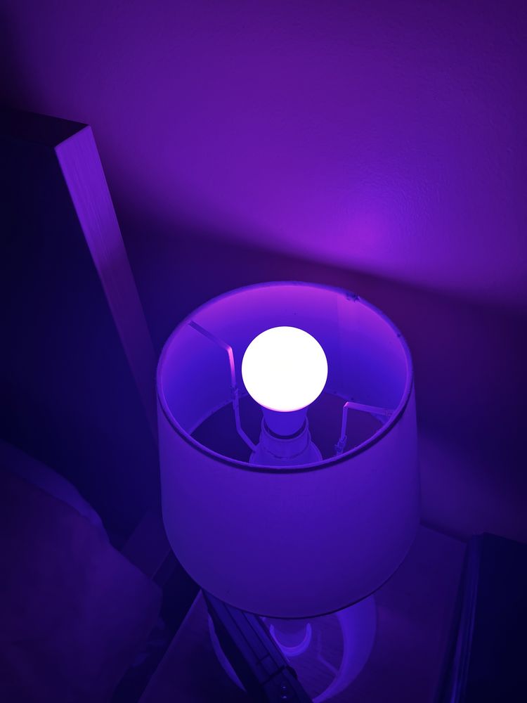 Lâmpada LED RGB com comando