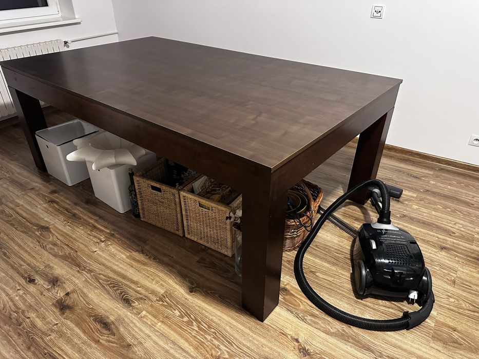 Stół bilardowy drewno lipowe z funkcja stolu jadalnego. Dla 10 osób.