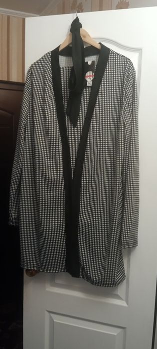 Костюм женский 56 р. Новый.