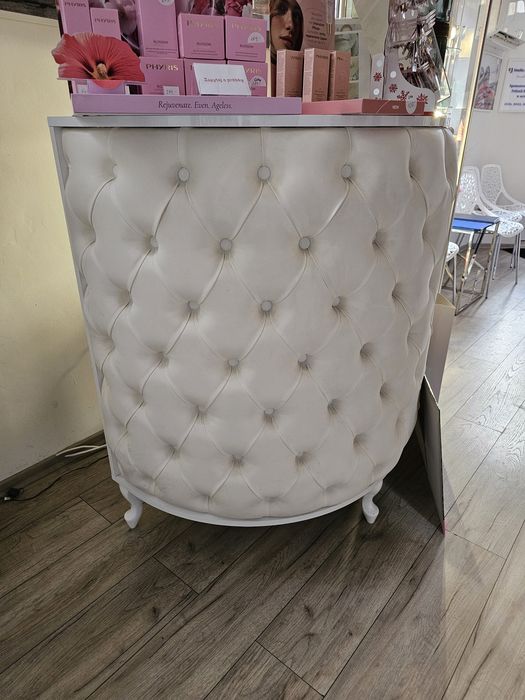 Recepcja Ayala glamour pikowana tapicerowana półokrągła solidna