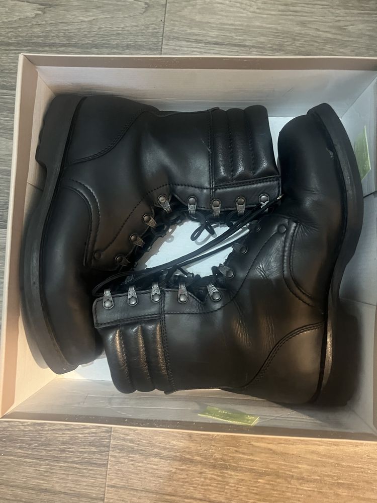 Sprzedam Buty rozmiar 42,5