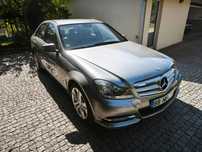 Mercedes-Benz C220cdi com 96.999kms