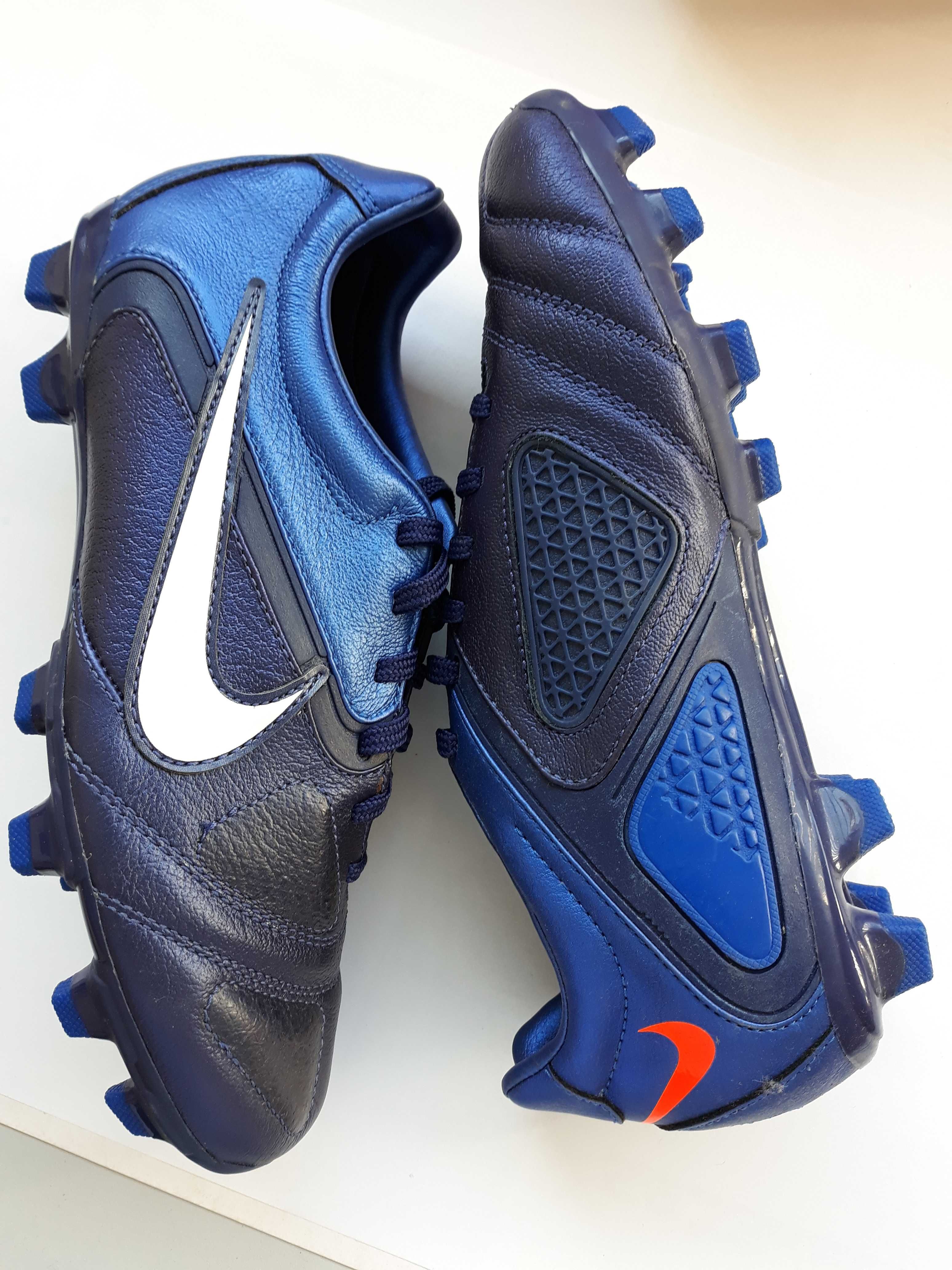 Chuteiras Futebol Nike CTR360 Libretto III FG - n.º 39