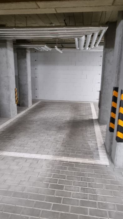 Wynajmę miejsce postojowe w hali garażowej GÓRZYSKOWO