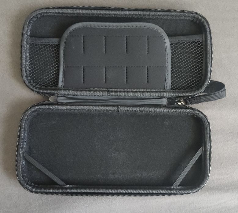 Konsola przenośna Nintendo Switch Lite Coral + Pokemon Violet + etui