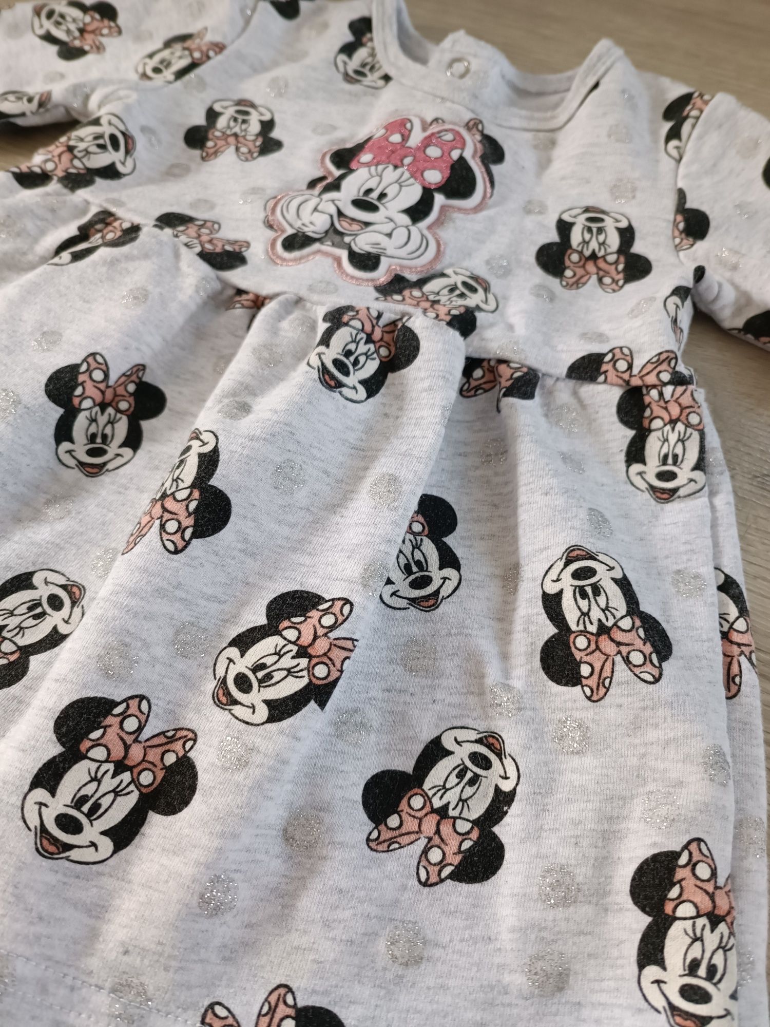 Szara dresowa sukienka dla dziewczynki r.6/9 miesięcy Disney