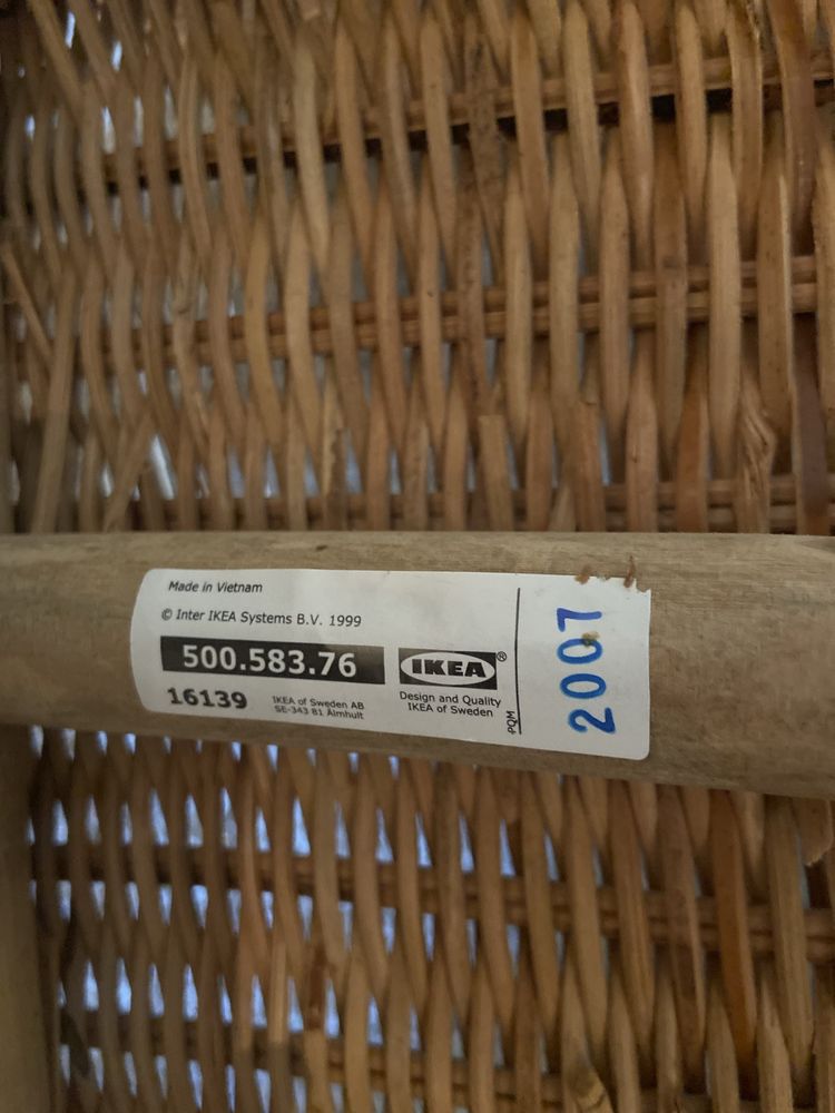 Cadeiras em Fibra Natural IKEA.