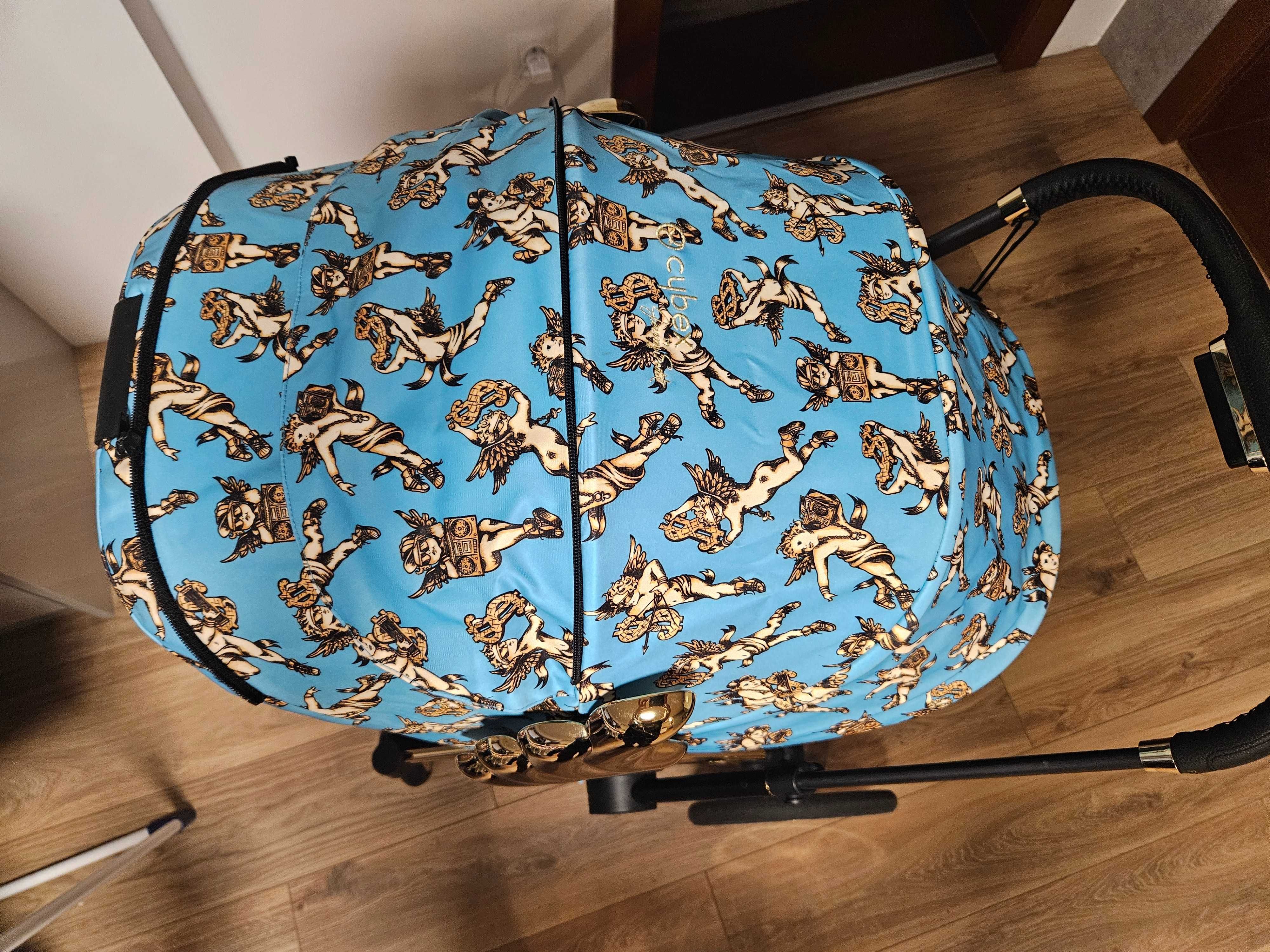 Cybex Priam  Wózek Spacerowy By Jeremy Scott Cherub Blue- OKAZJA
