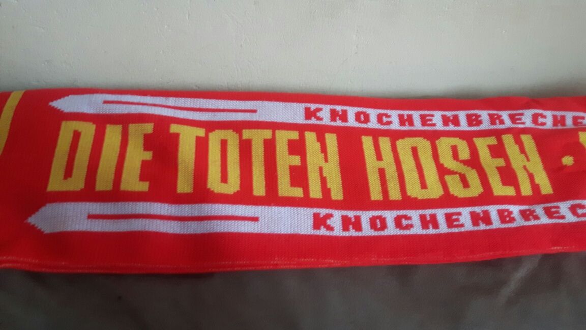 Sprzedam szalik die toten hosen