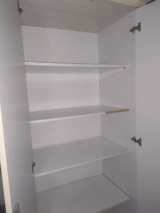 Продам    мебель спальня комплект срочно