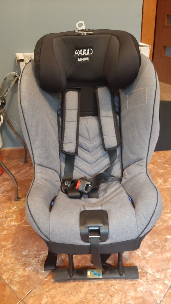 Axkid Minikid 2.0 + mata ochronna