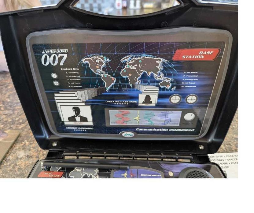 Brinquedo para criança Estação Base 007