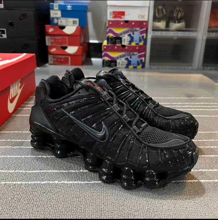 Buty-Trampk-Nike Shox TL Black Max r.42