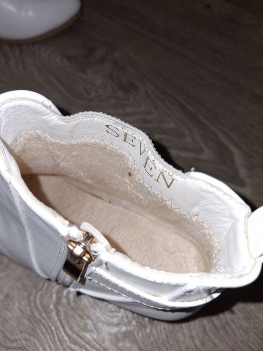 Продам весільні чобітки