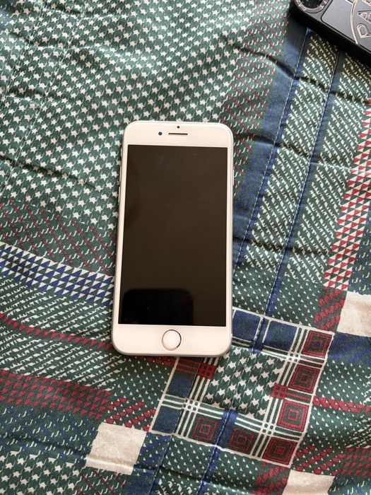 Vendo iphone 8 usado em bom estado