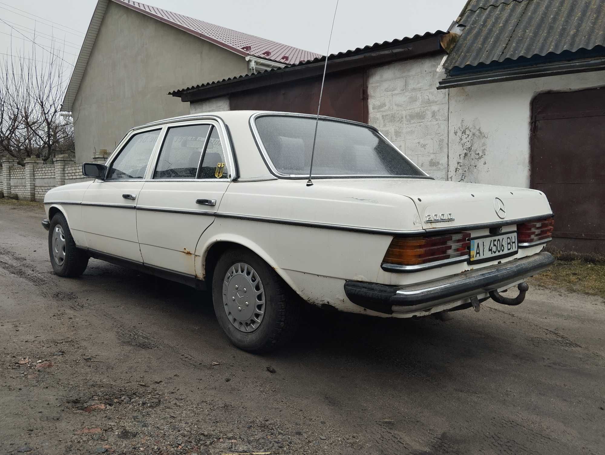 Продам Мерседес w123