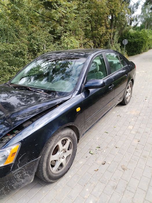 Hyundai Sonata Hyundai Sonata 3.3 V6 LPG – 2006 – 175 000 km