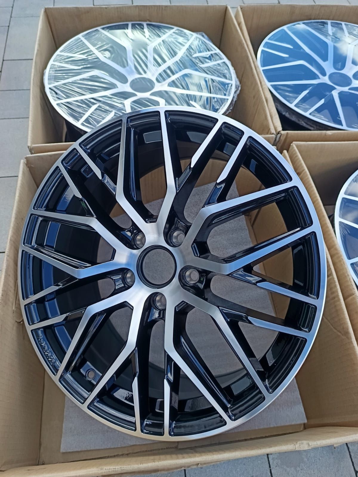 #M2 Alufelgi 5x112 R18 BMW F40  F44  X1 F48  X2  F39