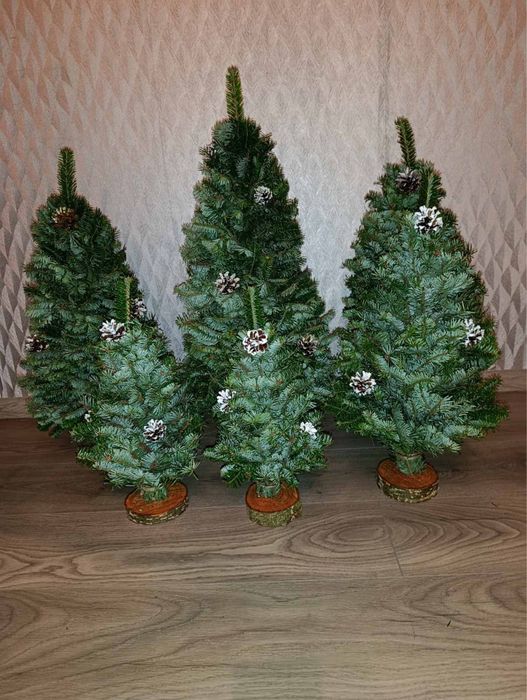 Плетені ялинки ручної роботи