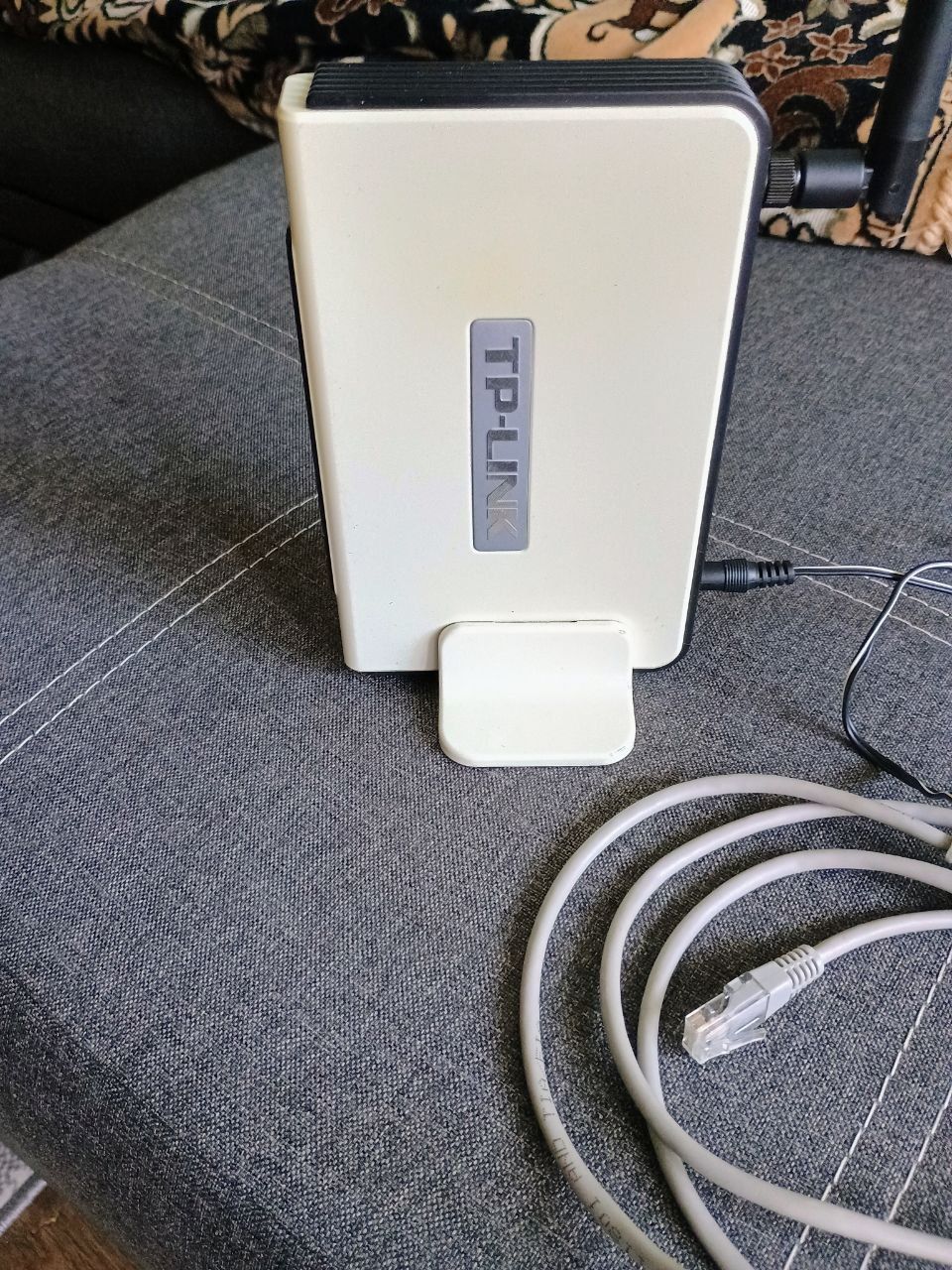 Продам wi-fi  роутер TP-LINK
