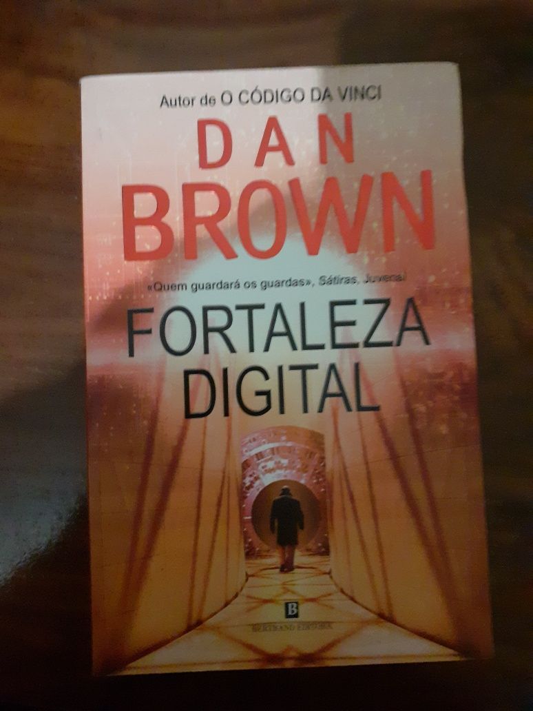 Vendo livro "Fortaleza Digital"