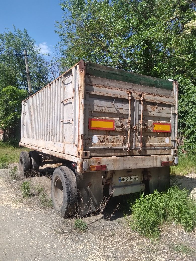Прицеп СААЗ зерновоз .