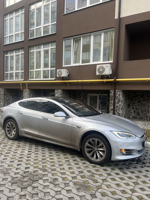 Продам свою TESLA S