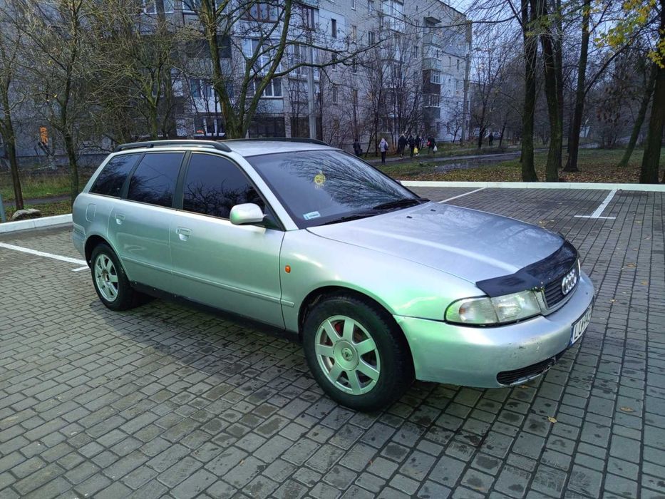 Продам авто Audi a4 универсал