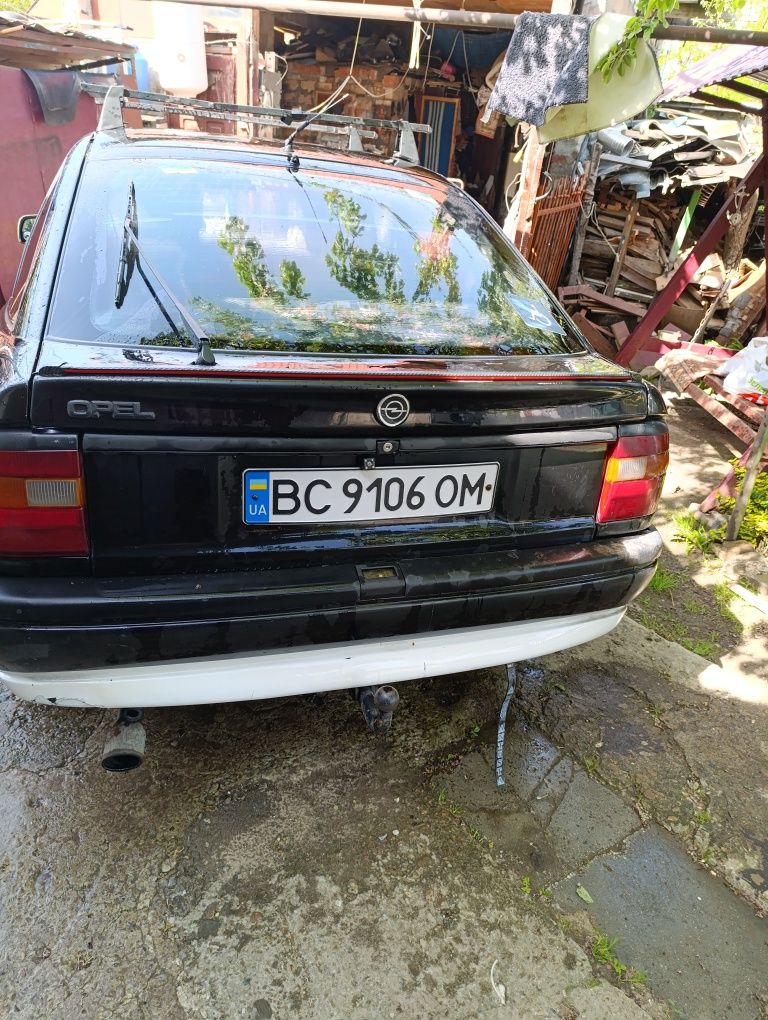 Opel vectra a 2.0  газ