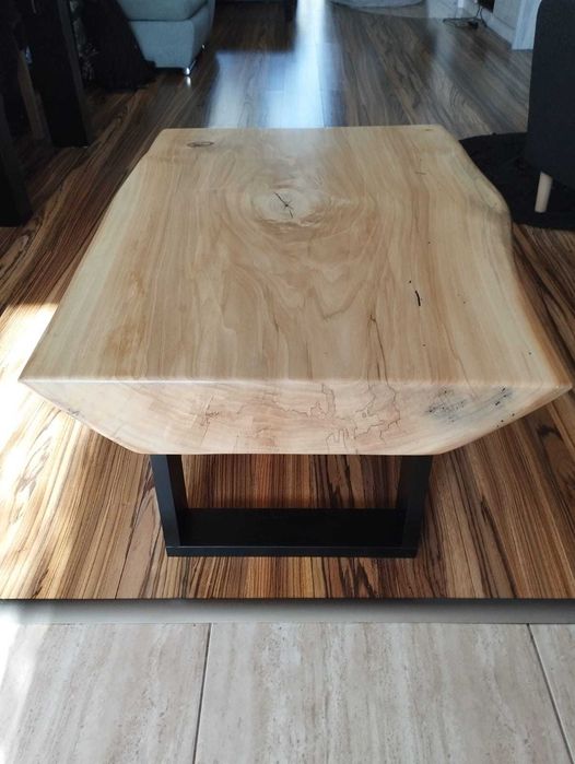 Ława drewniana, gruby blat.