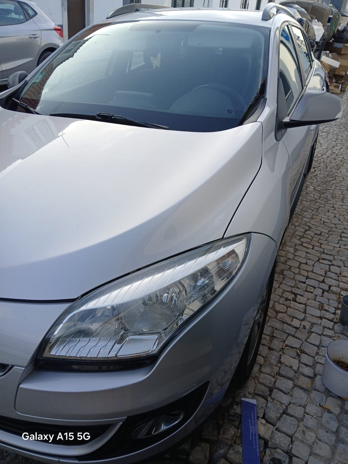 Renault megane lll 1.5  dci 2013 .110 cv.
