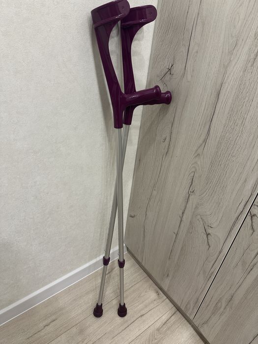 Продам милиці , в ідеальному стані