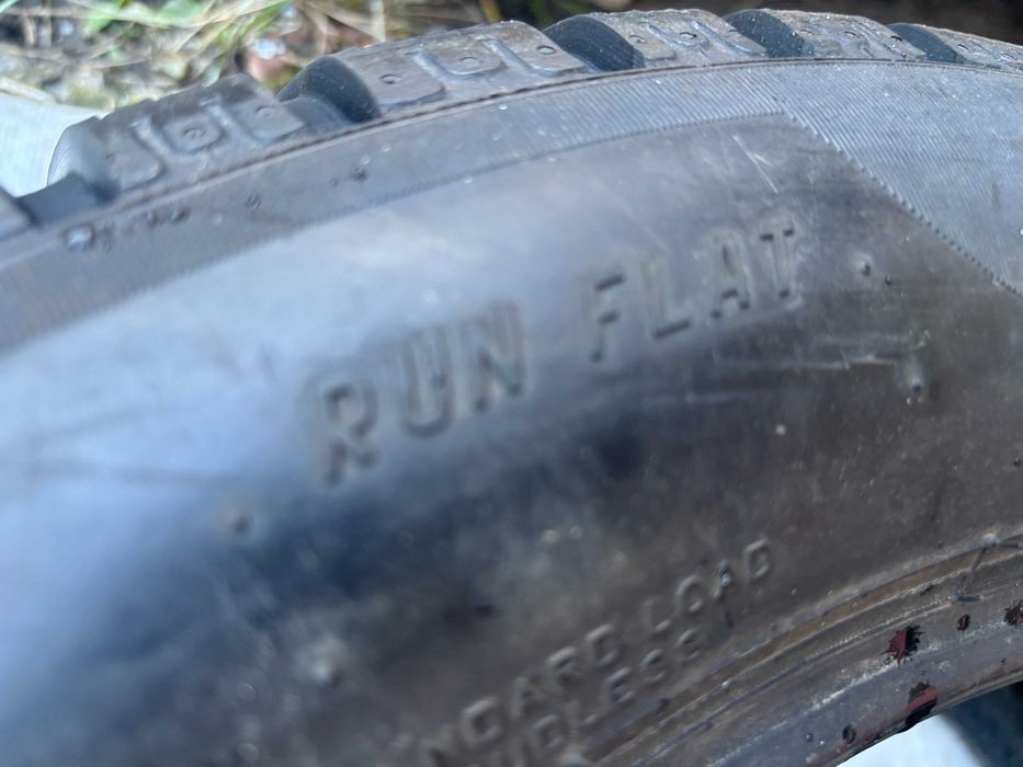 225-55-R17 PIRELLI зимняя резина шины 4штуки GERMANY 2022