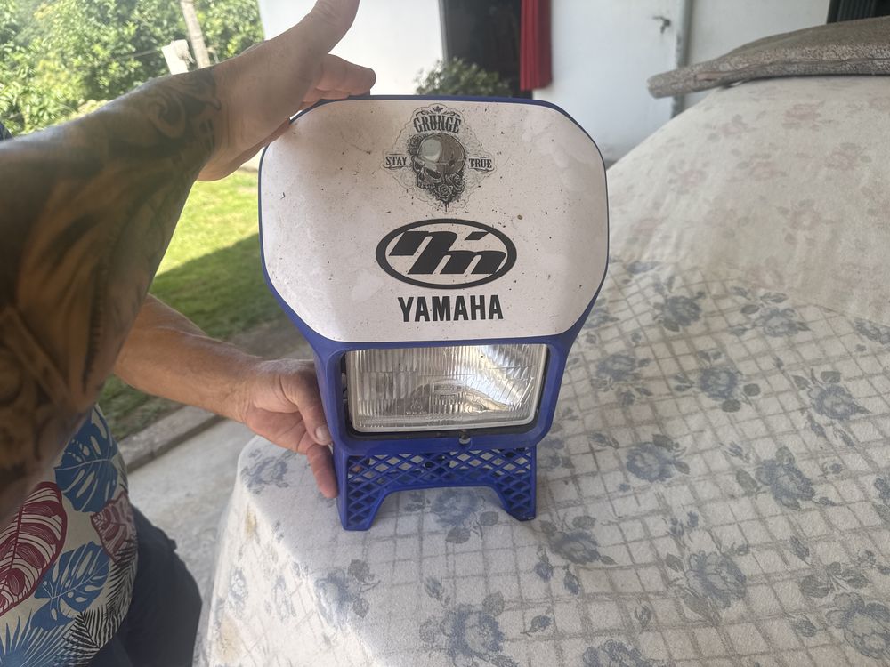 Vario matrial para motorisadas e vaiculos com idade
