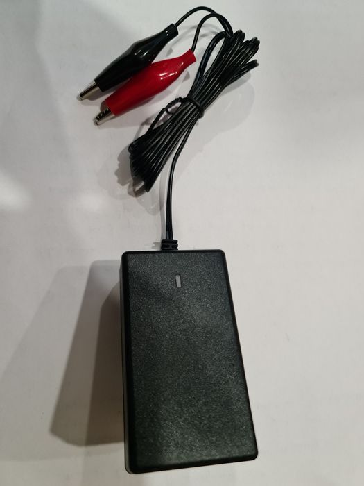 Зарядний пристрій зарядка 12В 0.8 ампер ЗАРЯДКА