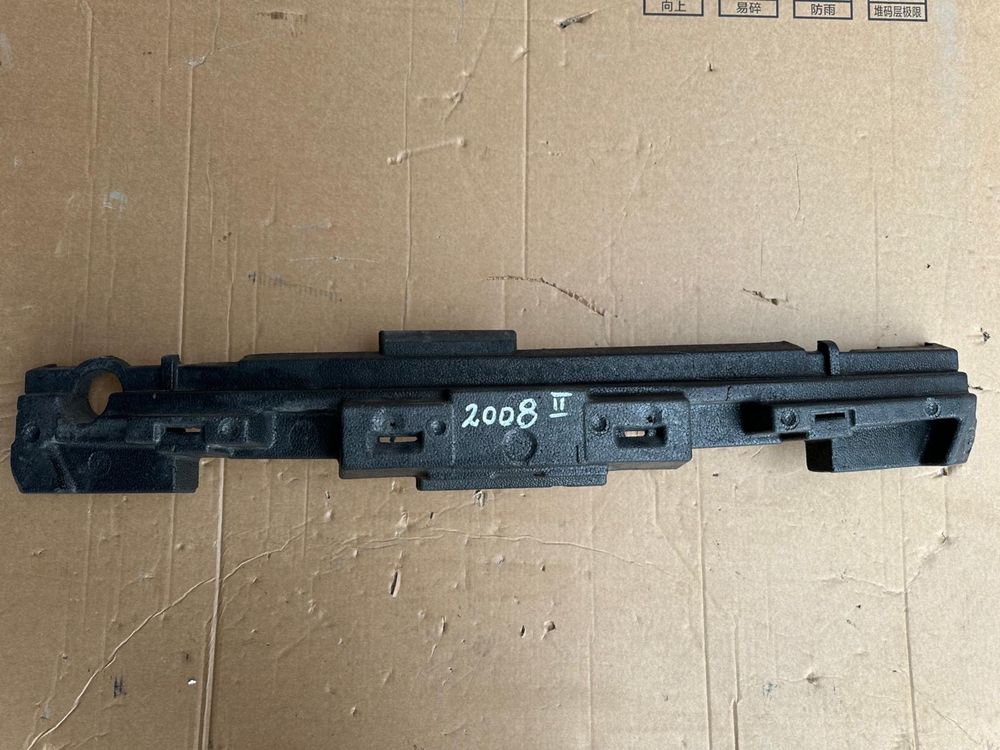 Peugeot 2008 II absorber pianka styropian