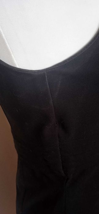 czarna dopasowana sukienka - wymaga czyszczenia