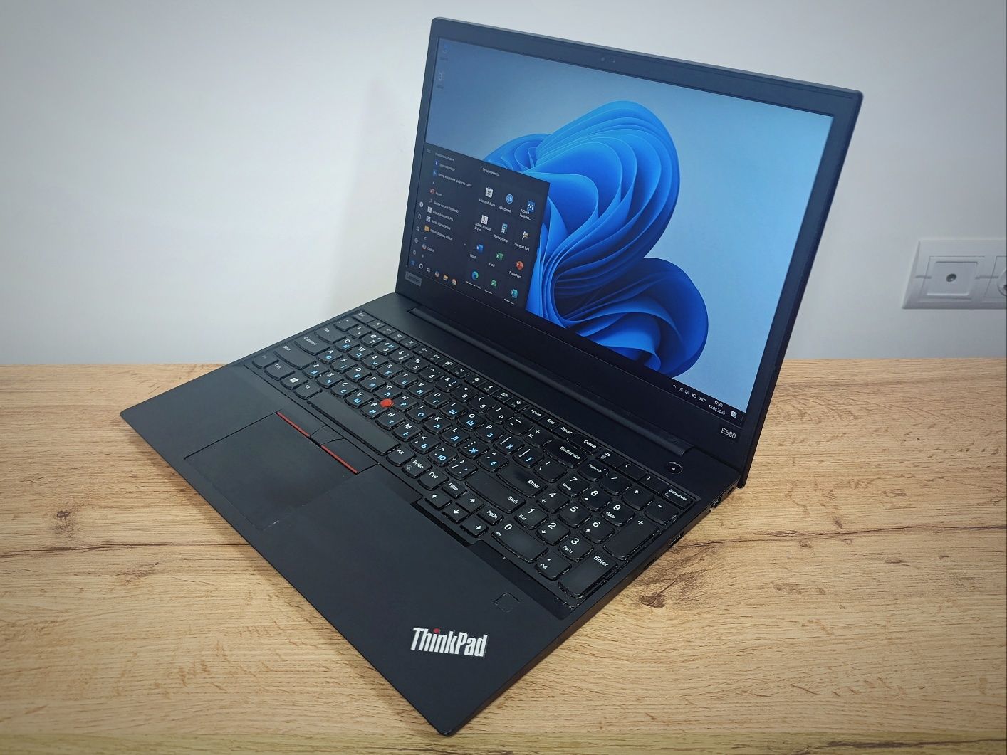 15'6 FHD Lenovo ThinkPad E580/i5-8250U/8GB DDR4/SSD 256GB/АКБ 0% зносу