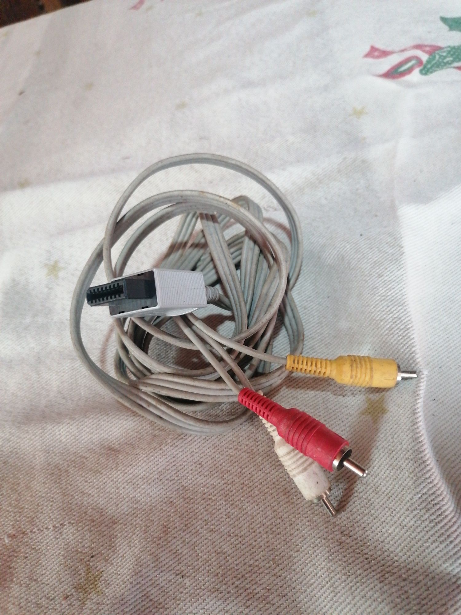 Nintendo Wii preto + controle original, bom estado.