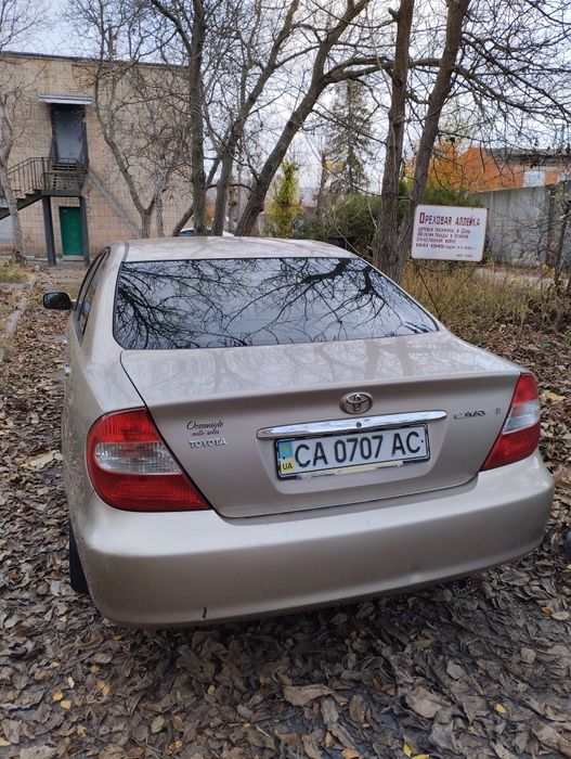 Продам автомобіль Toyota Camry