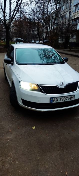 Skoda  Spaceback  Rapid
