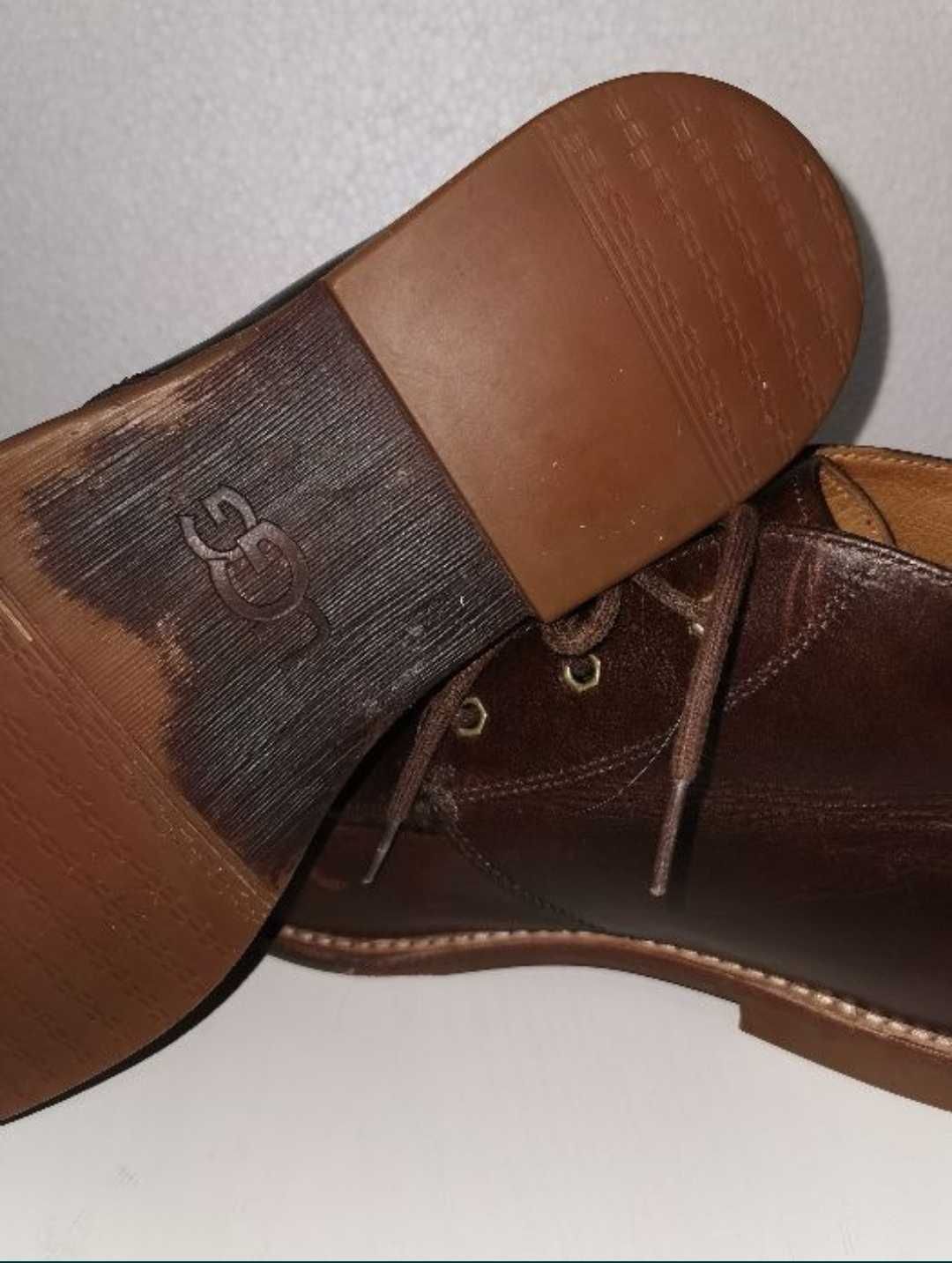 Buty za kostkę UGG 43